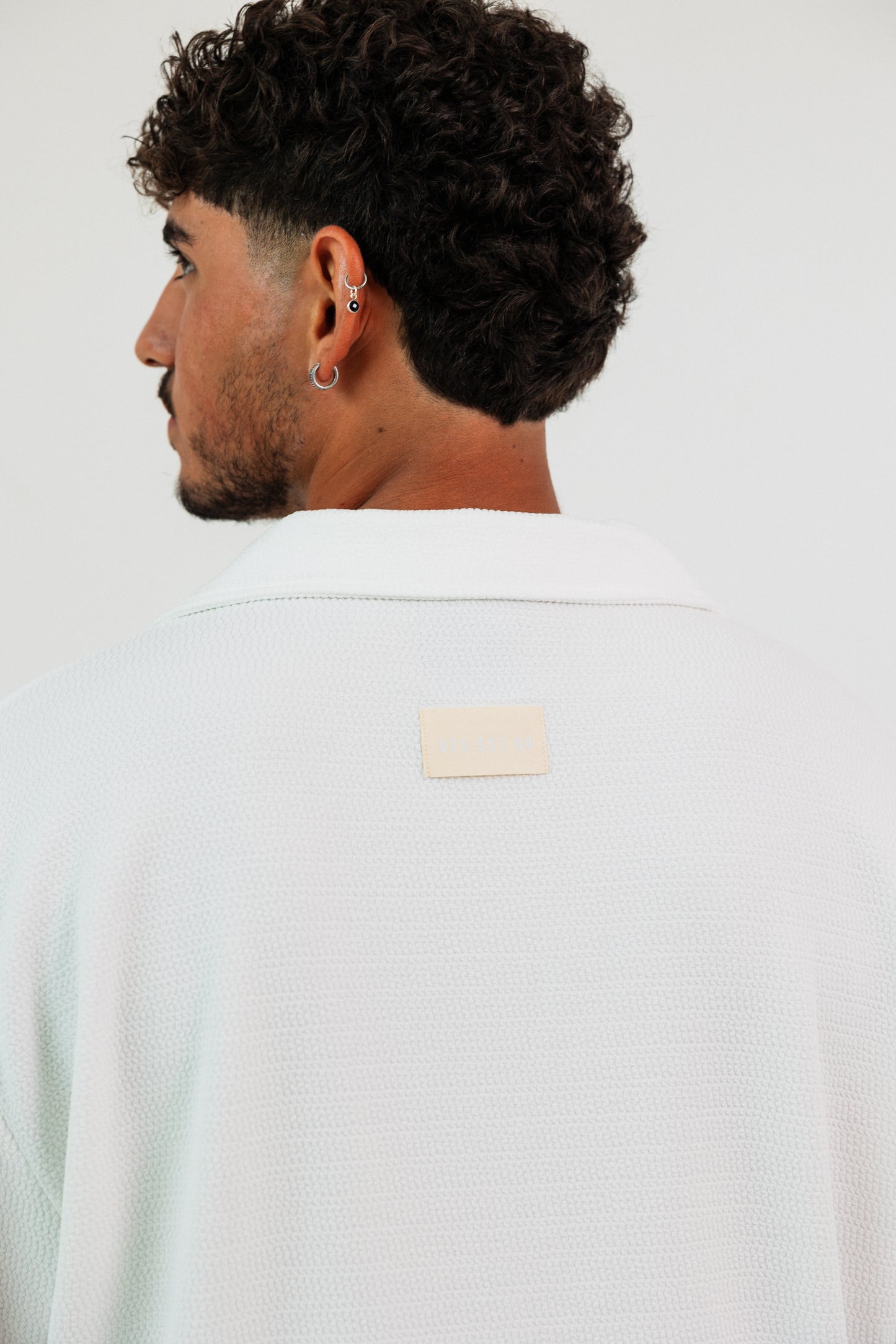 TEXTURE WHITE