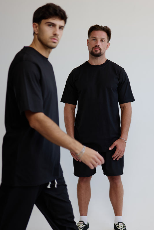 GUTTOS BLACK