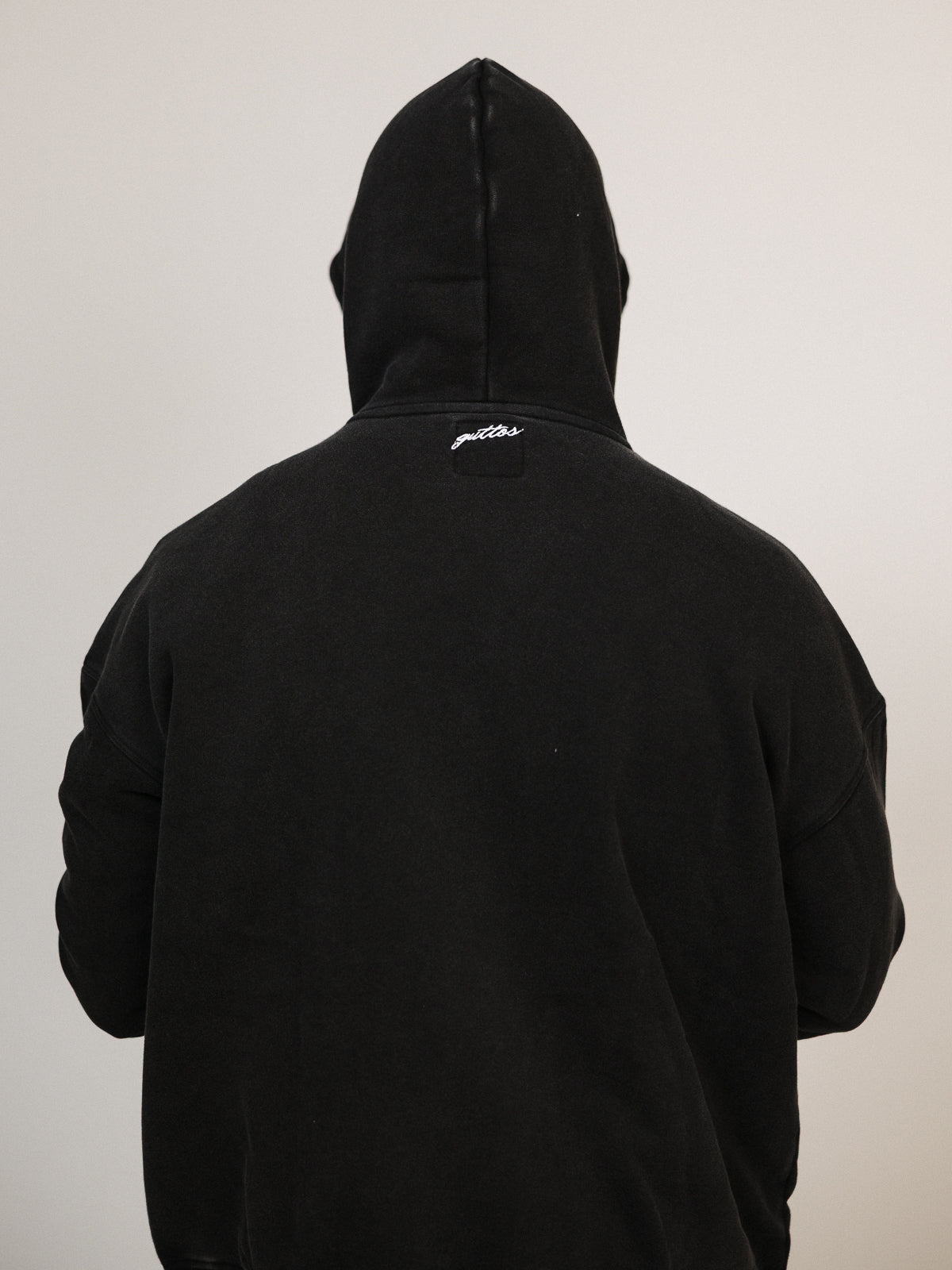 ESSENTIAL HOODIE BLACK WASH