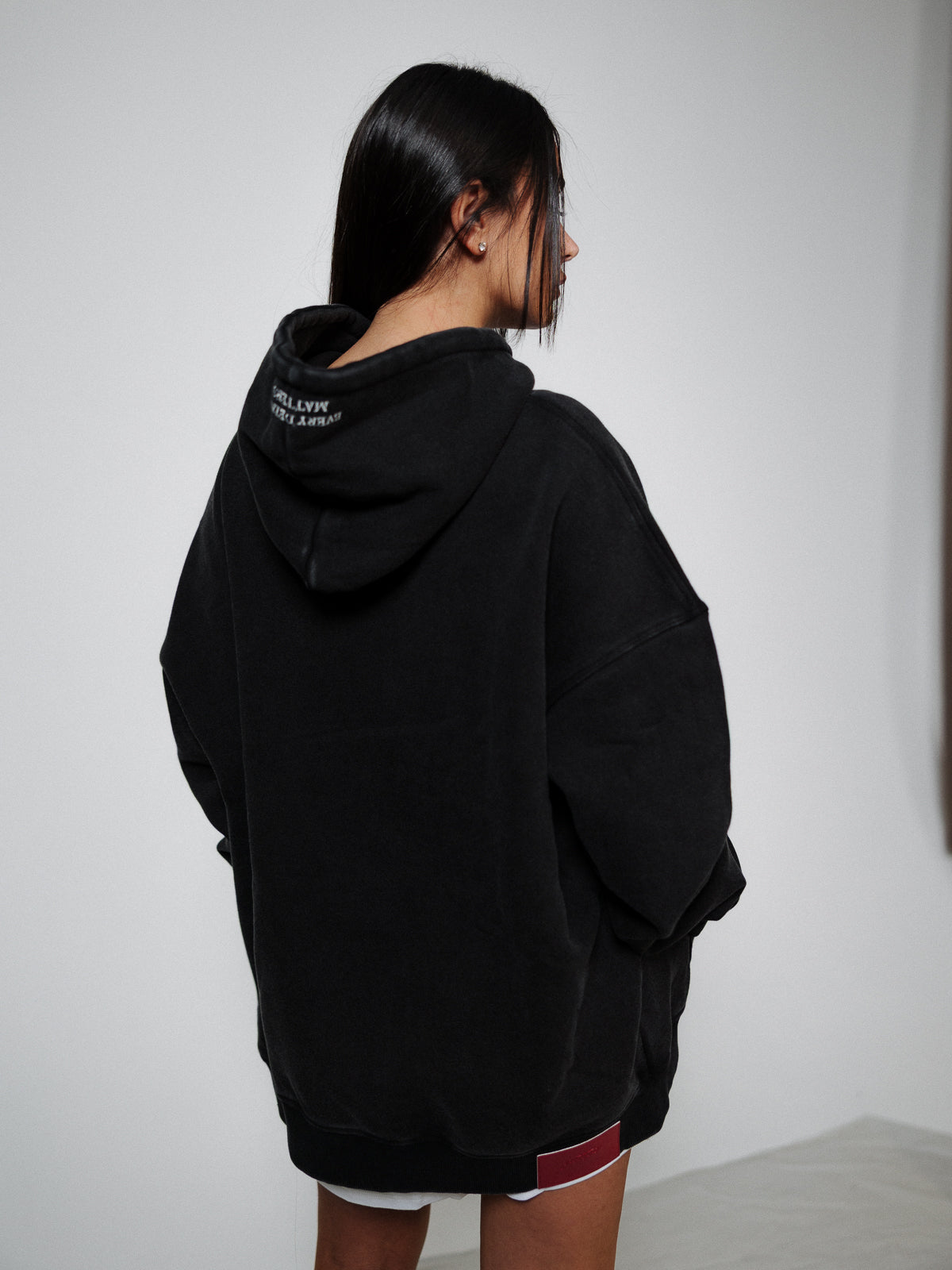 ESSENTIAL HOODIE BLACK WASH