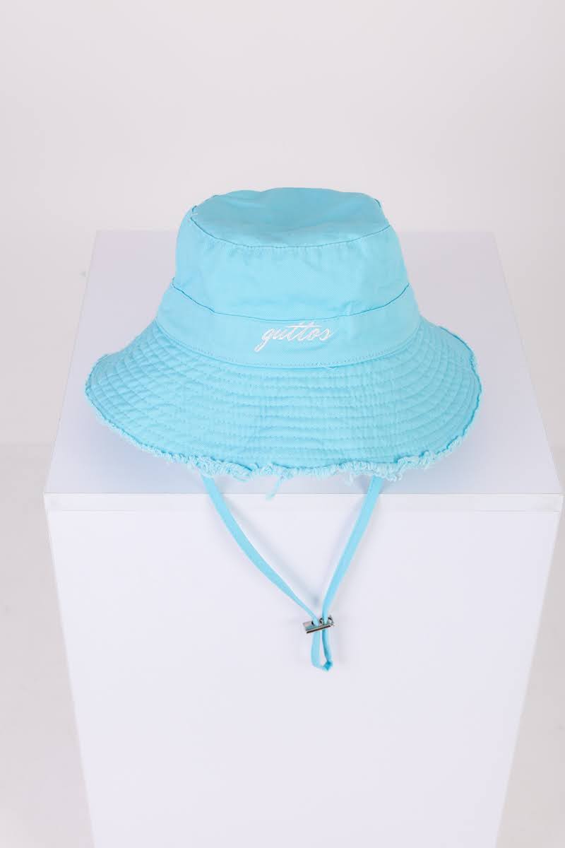 LIGHT BLUE BUCKET HAT