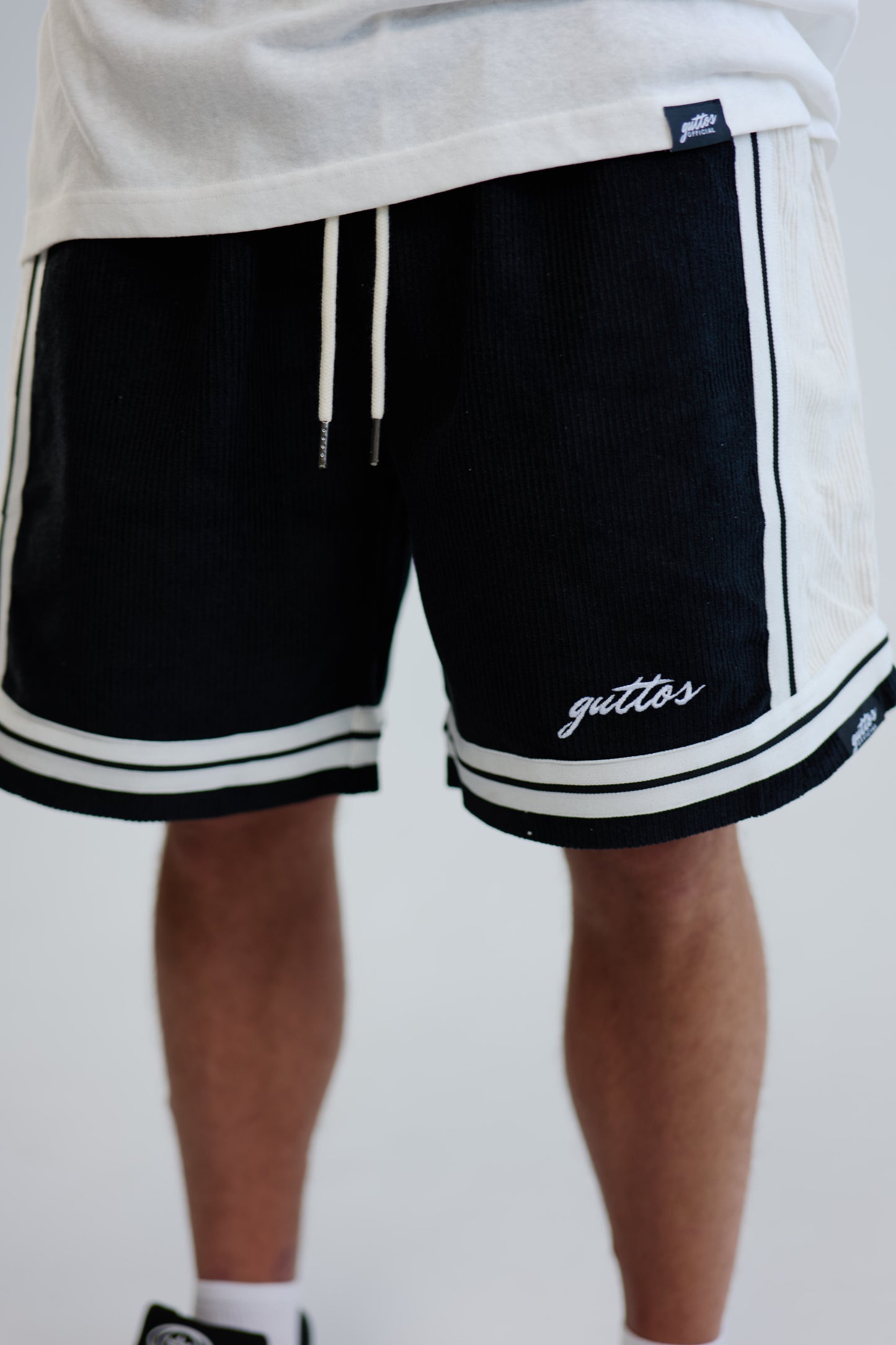 PLUSH BLACK