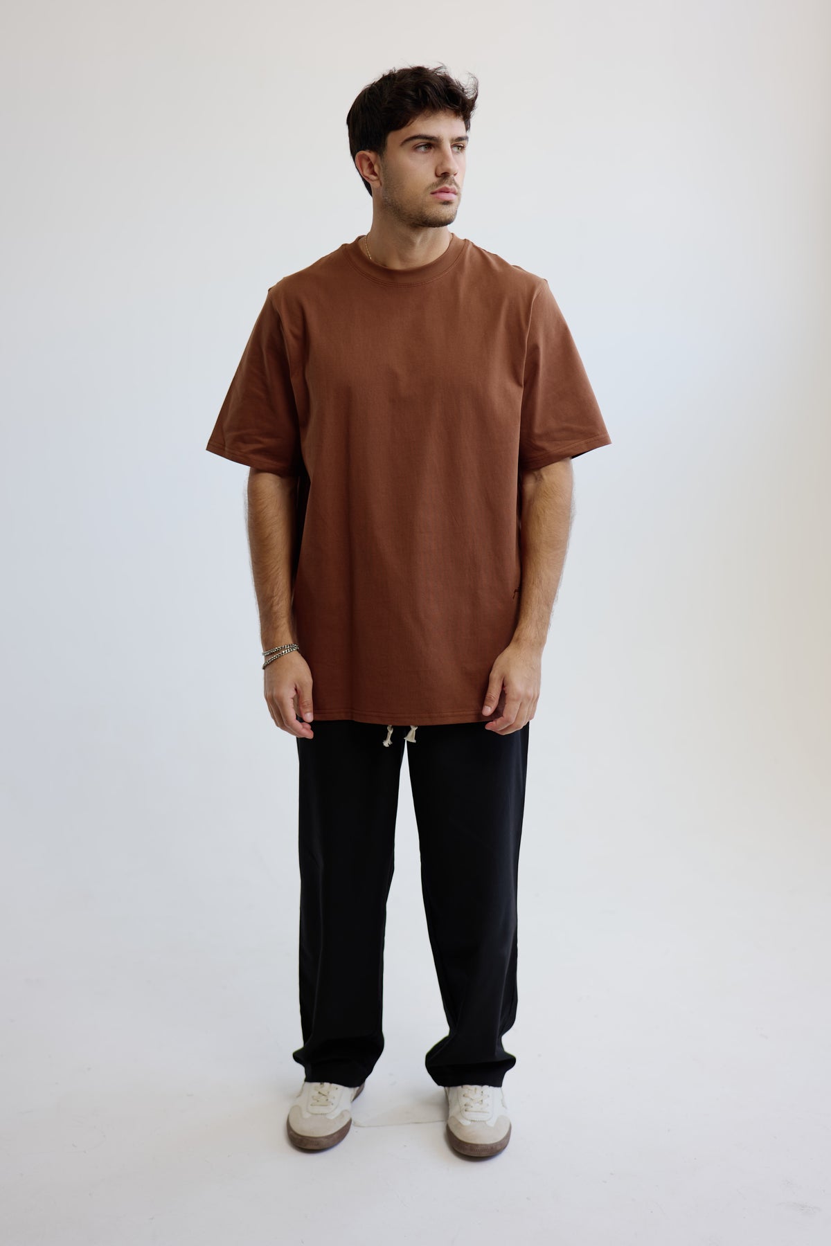 GUTTOS BROWN