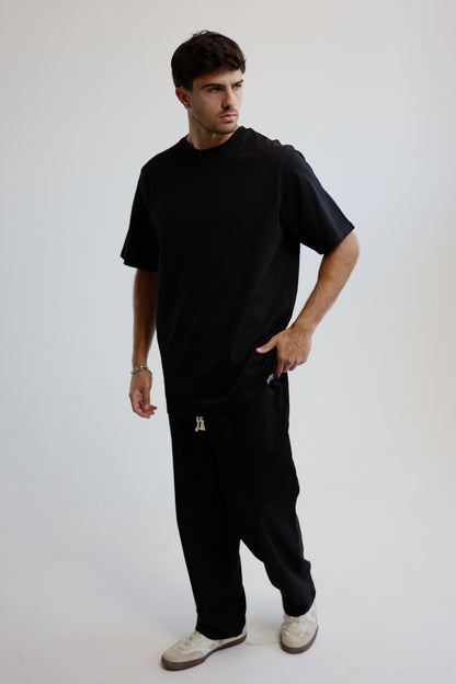 GUTTOS BLACK