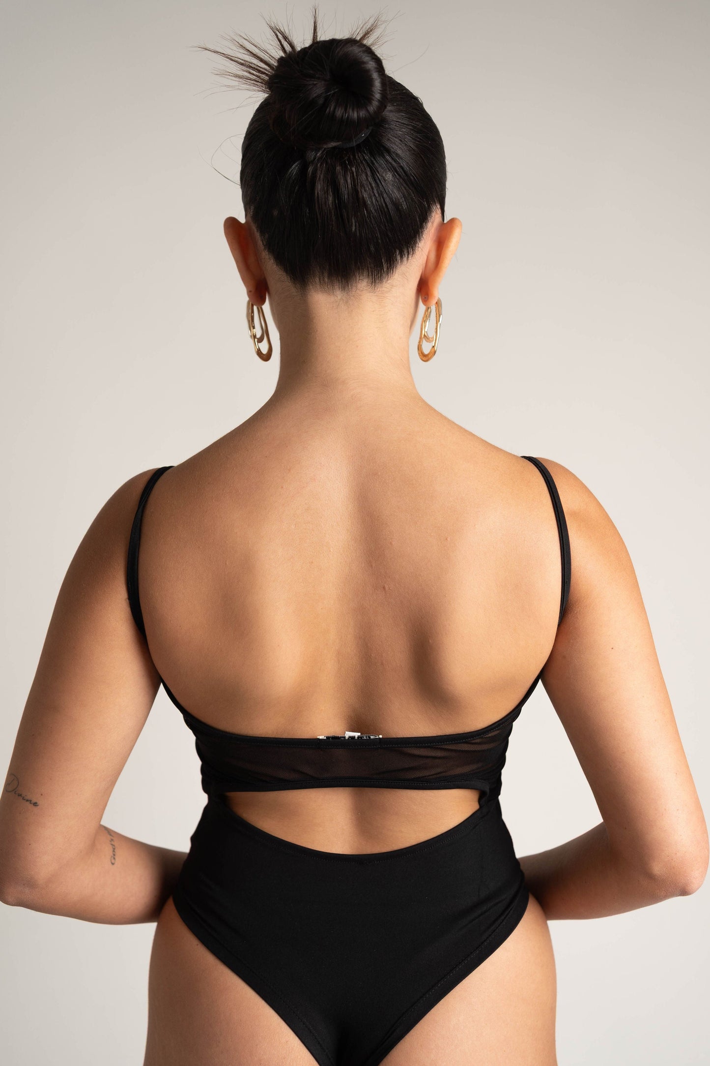 LIV LACE BLACK
