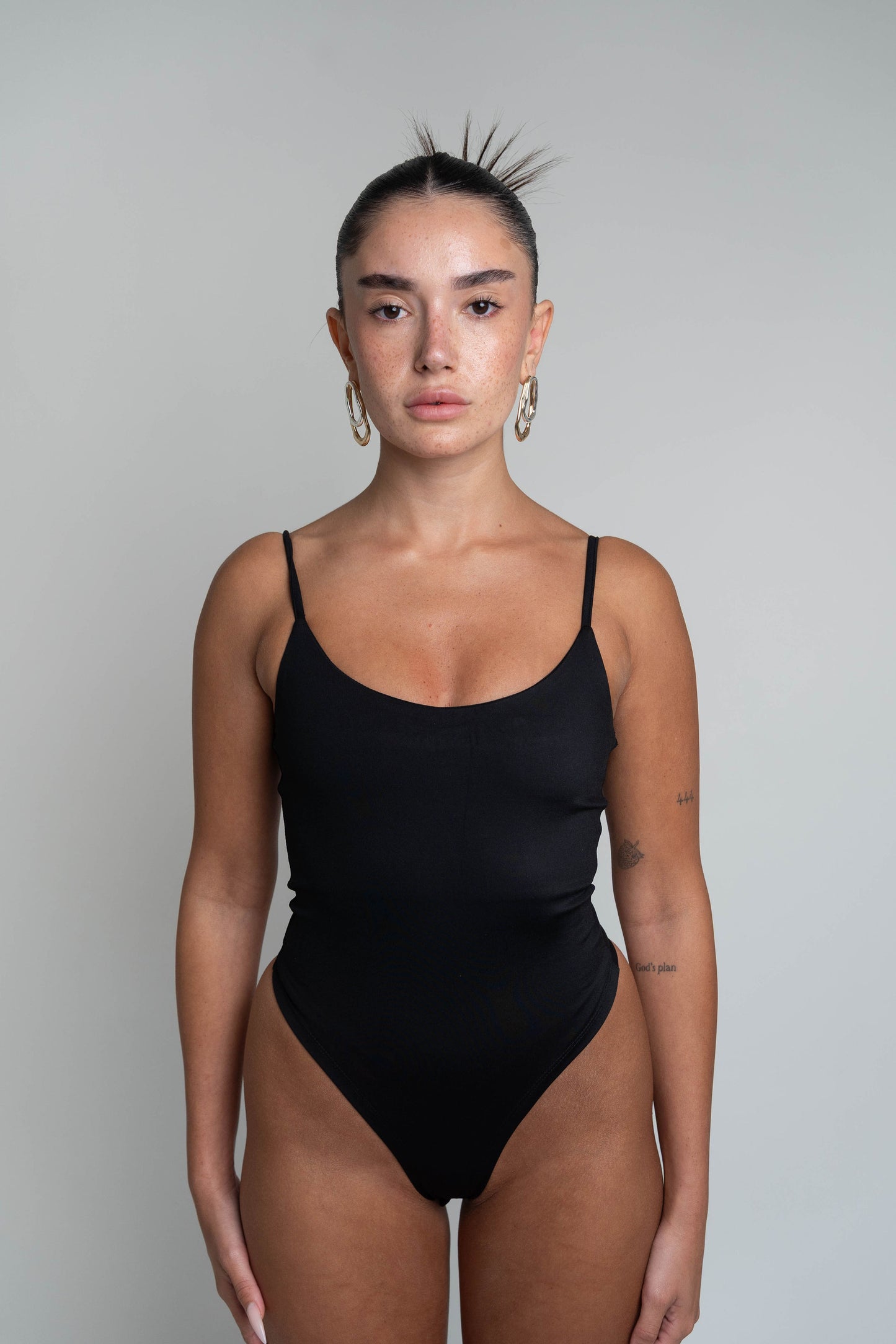 BASIC FIRST BLACK